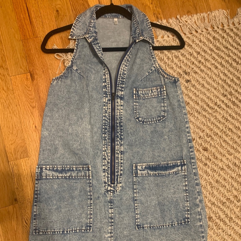 LF STORES - denim sleeveless zipper dress